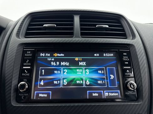 Used 2024 Mitsubishi Outlander Sport ES AWD/4WD image 4