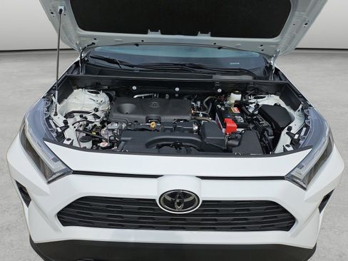 Used 2025 Toyota RAV4 LE FWD image 32