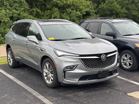 Certified 2024 Buick Enclave Avenir w/ Avenir Technology Package AWD/4WD image 3
