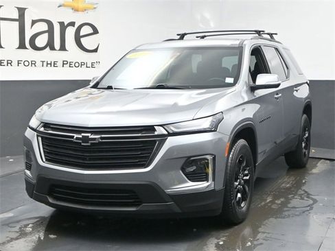 Used 2023 Chevrolet Traverse LT image 7