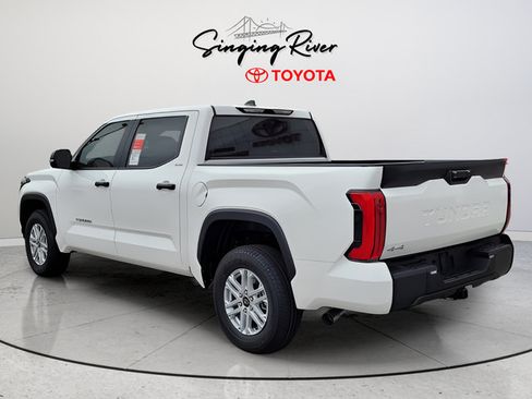 Used 2025 Toyota Tundra SR5 w/ SR5 Convenience Package AWD/4WD image 5