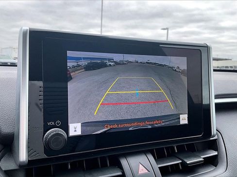 Used 2024 Toyota RAV4 XLE image 2