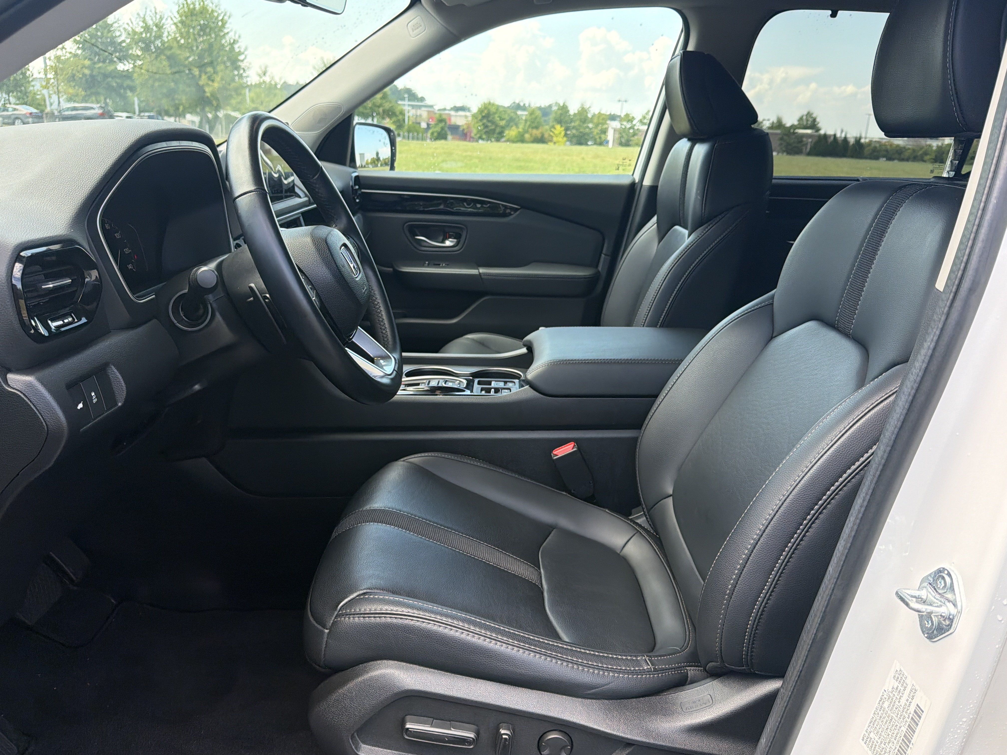 Used 2025 Honda Pilot EX-L image 24