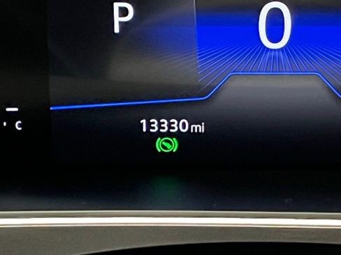 Used 2024 Volkswagen Tiguan SE R-Line image 24