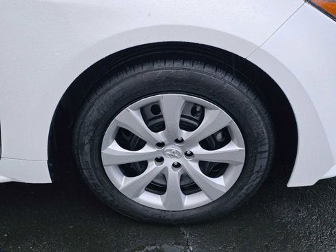 Used 2024 Toyota Corolla LE image 9