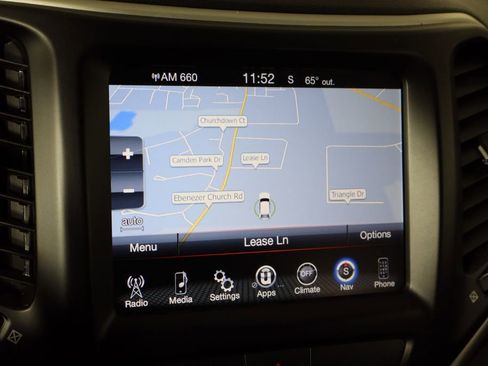 Used 2018 Jeep Cherokee Latitude Plus image 34