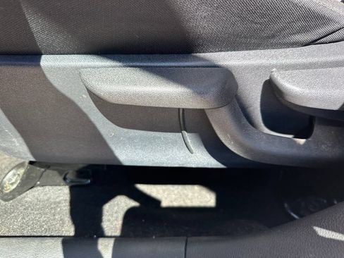 Used 2023 Nissan Kicks SV FWD image 19