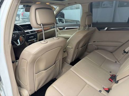 Used 2014 Mercedes-Benz C 300 4MATIC Sedan image 29