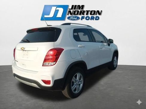 Used 2021 Chevrolet Trax LT AWD/4WD image 11
