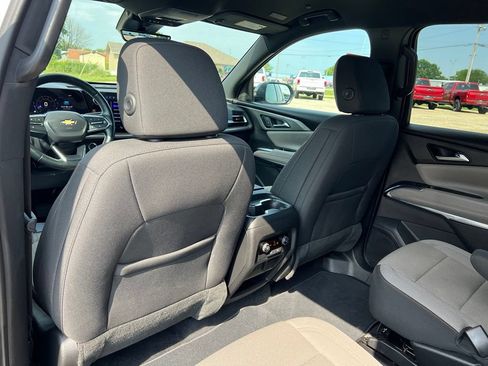 Used 2026 Chevrolet Traverse LT w/ Driver Confidence Package FWD image 22