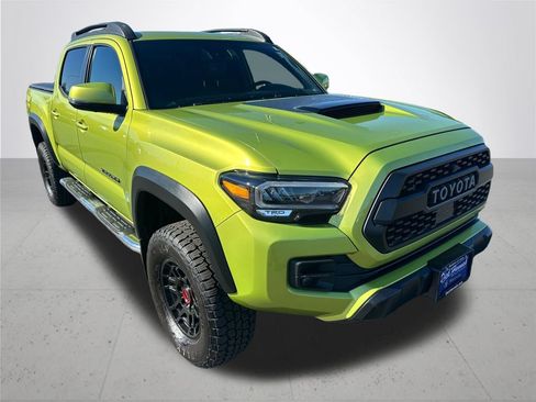 Used 2022 Toyota Tacoma TRD Pro AWD/4WD image 5