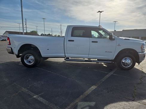 Used 2024 RAM 3500 Big Horn AWD/4WD image 9