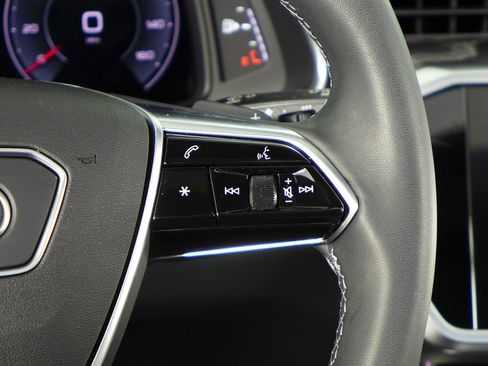 Used 2025 Audi A6 Premium Plus image 29