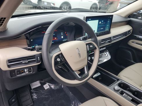 New 2026 Lincoln Corsair Reserve w/ Jet Appearance Package image 13