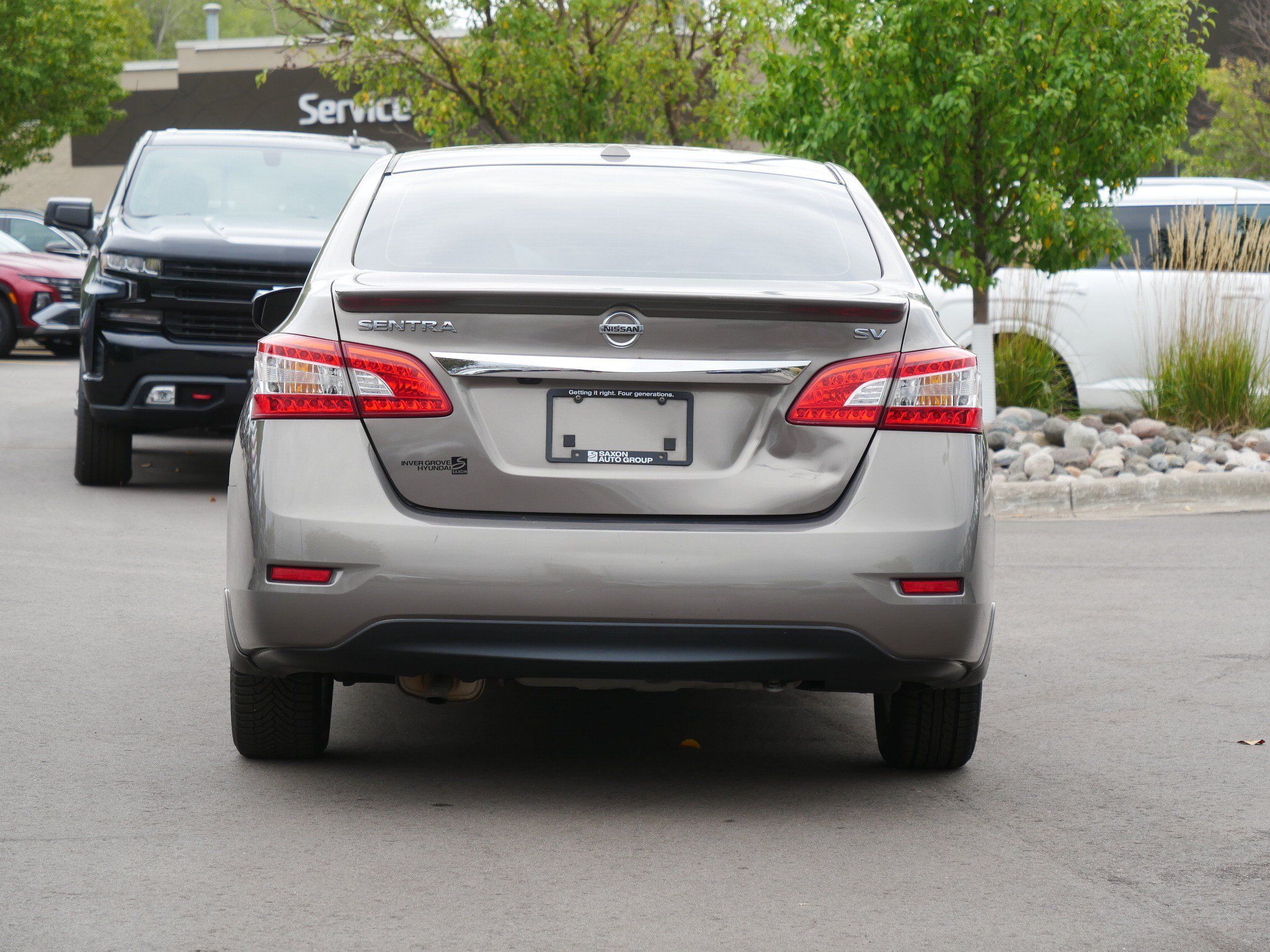 Used 2015 Nissan Sentra SV w/ Style Package FWD image 7