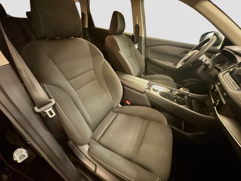 Used 2024 Nissan Rogue S AWD/4WD image 31
