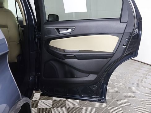 Used 2024 Ford Edge SE image 22