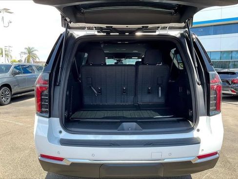 New 2026 Chevrolet Suburban LS RWD image 16