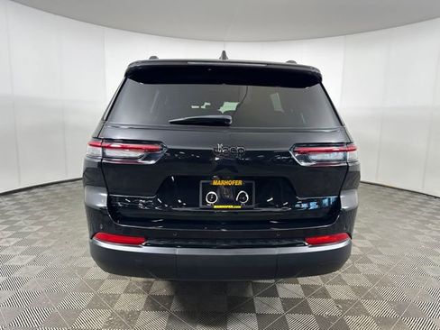 Used 2023 Jeep Grand Cherokee L Laredo AWD/4WD image 4