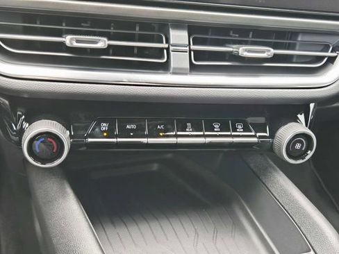 New 2026 Chevrolet Equinox EV LT image 19