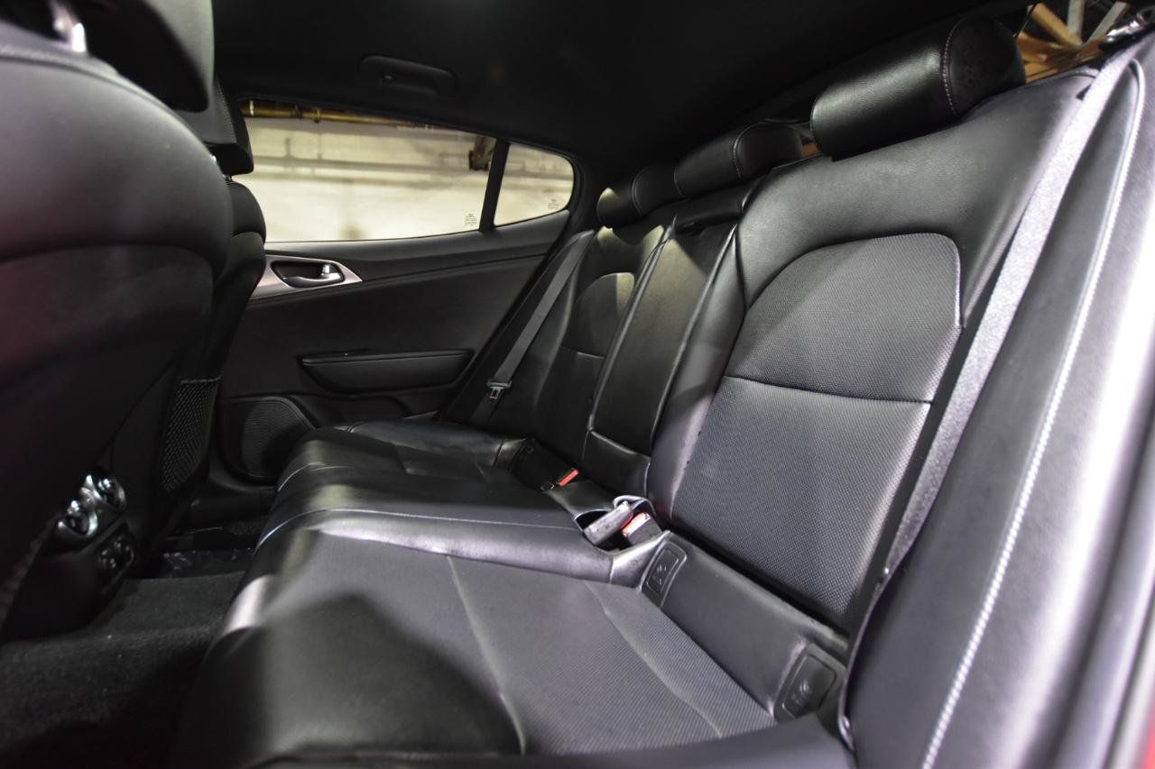 Used 2022 Kia Stinger GT1 AWD/4WD image 35