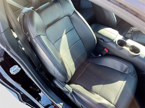 Used 2022 Ford Mustang GT Premium w/ Black Accent Package image 28