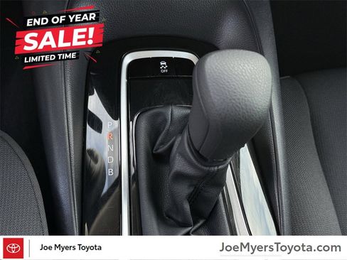 Used 2025 Toyota Corolla LE image 18
