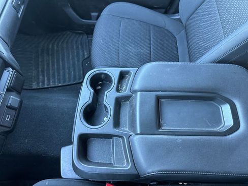 Used 2020 Chevrolet Silverado 1500 Custom w/ Custom Value Package image 9