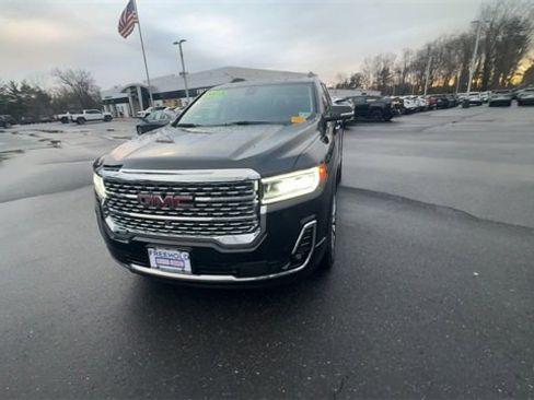 Used 2023 GMC Acadia Denali w/ Denali Ultimate Package image 3