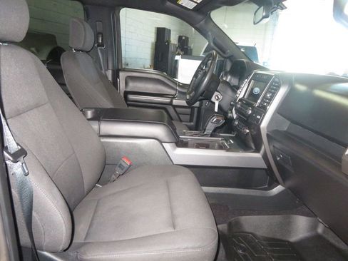 Used 2018 Ford F150 XLT w/ Equipment Group 302A Luxury image 30