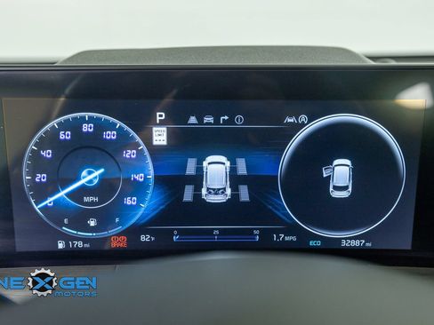Used 2024 Kia Telluride SX Prestige X-Pro AWD/4WD image 17
