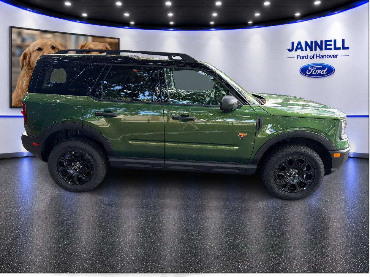Used 2025 Ford Bronco Sport Badlands AWD/4WD image 4
