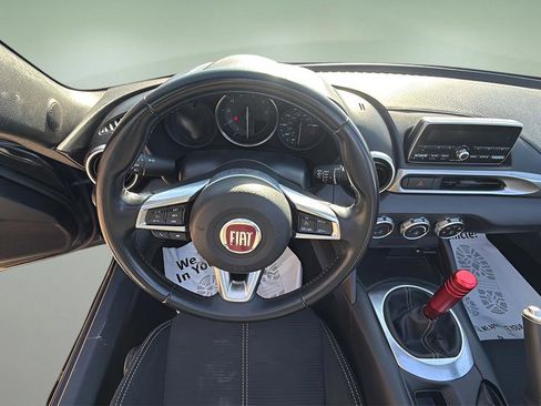 Used 2018 FIAT 124 Spider Classica image 13