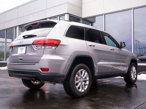 Used 2021 Jeep Grand Cherokee Laredo image 6