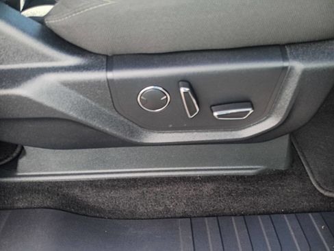 Used 2018 Ford F150 XLT w/ Equipment Group 302A Luxury image 12