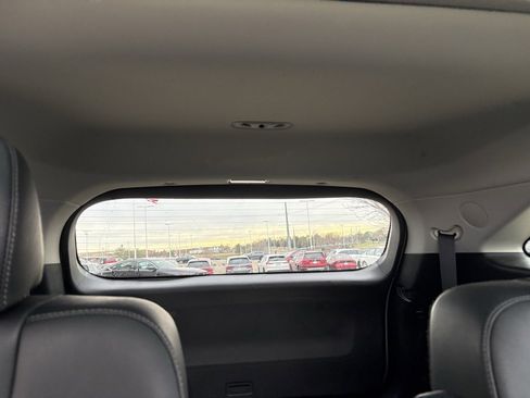 Used 2023 Kia Sorento SX Prestige image 41