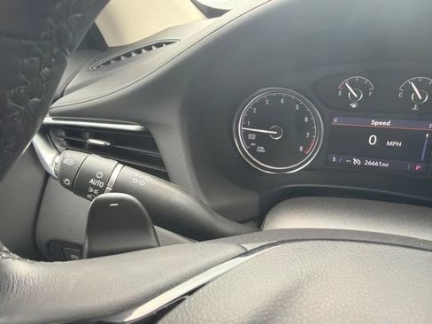 Used 2023 Buick Enclave Essence FWD image 19