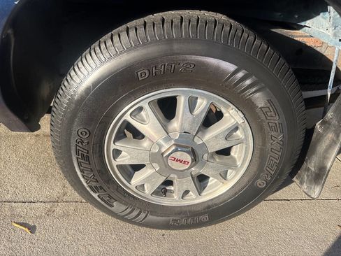 Used 2002 GMC Sonoma SLS w/ Marketing Option Pkg image 25