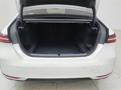 Used 2025 BMW 540i xDrive image 14