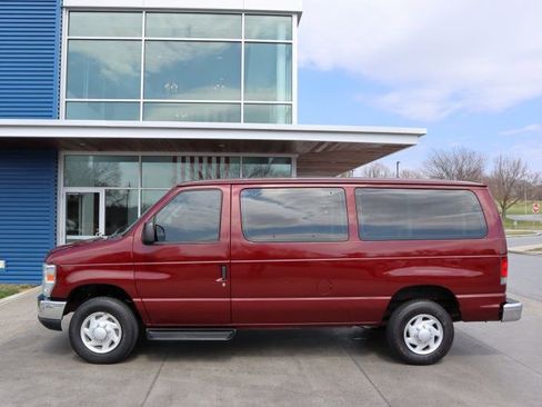 Used 2008 Ford E-350 and Econoline 350 XLT image 6