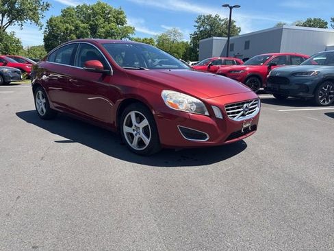Used 2013 Volvo S60 T5 AWD/4WD image 4