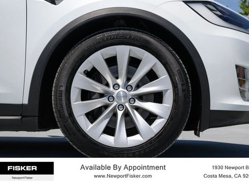 Used 2020 Tesla Model X Long Range image 9