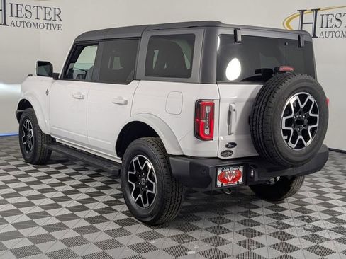 Used 2024 Ford Bronco Outer Banks image 5