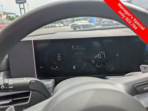 Used 2025 Hyundai Sonata SEL FWD image 19