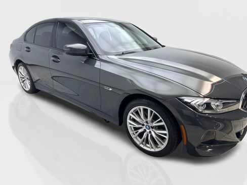 Used 2023 BMW 330e xDrive w/ Premium Package AWD/4WD image 12