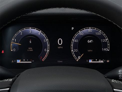 New 2025 Jeep Grand Cherokee Altitude image 12