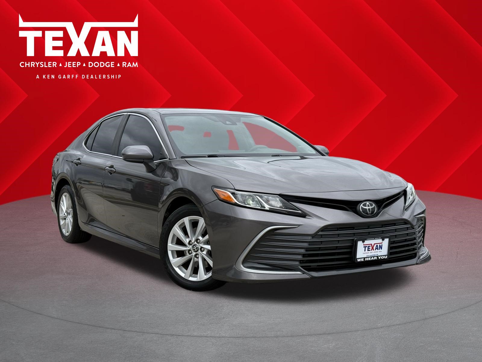 Used 2022 Toyota Camry LE FWD image 1