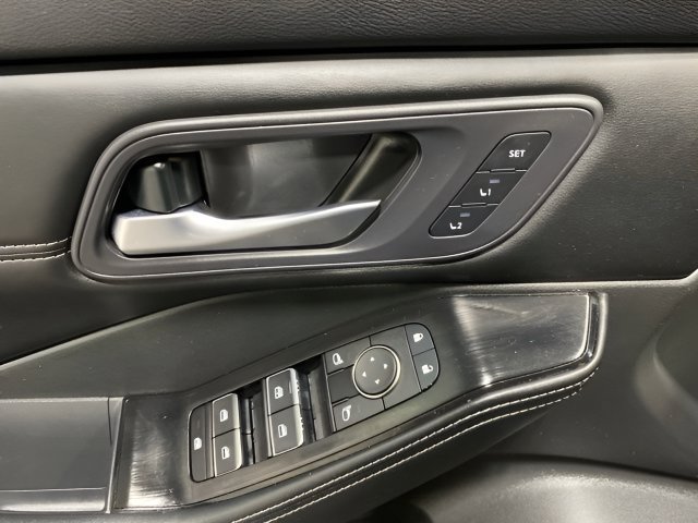 Certified 2024 Nissan Rogue SL w/ SL Premium Package AWD/4WD image 10