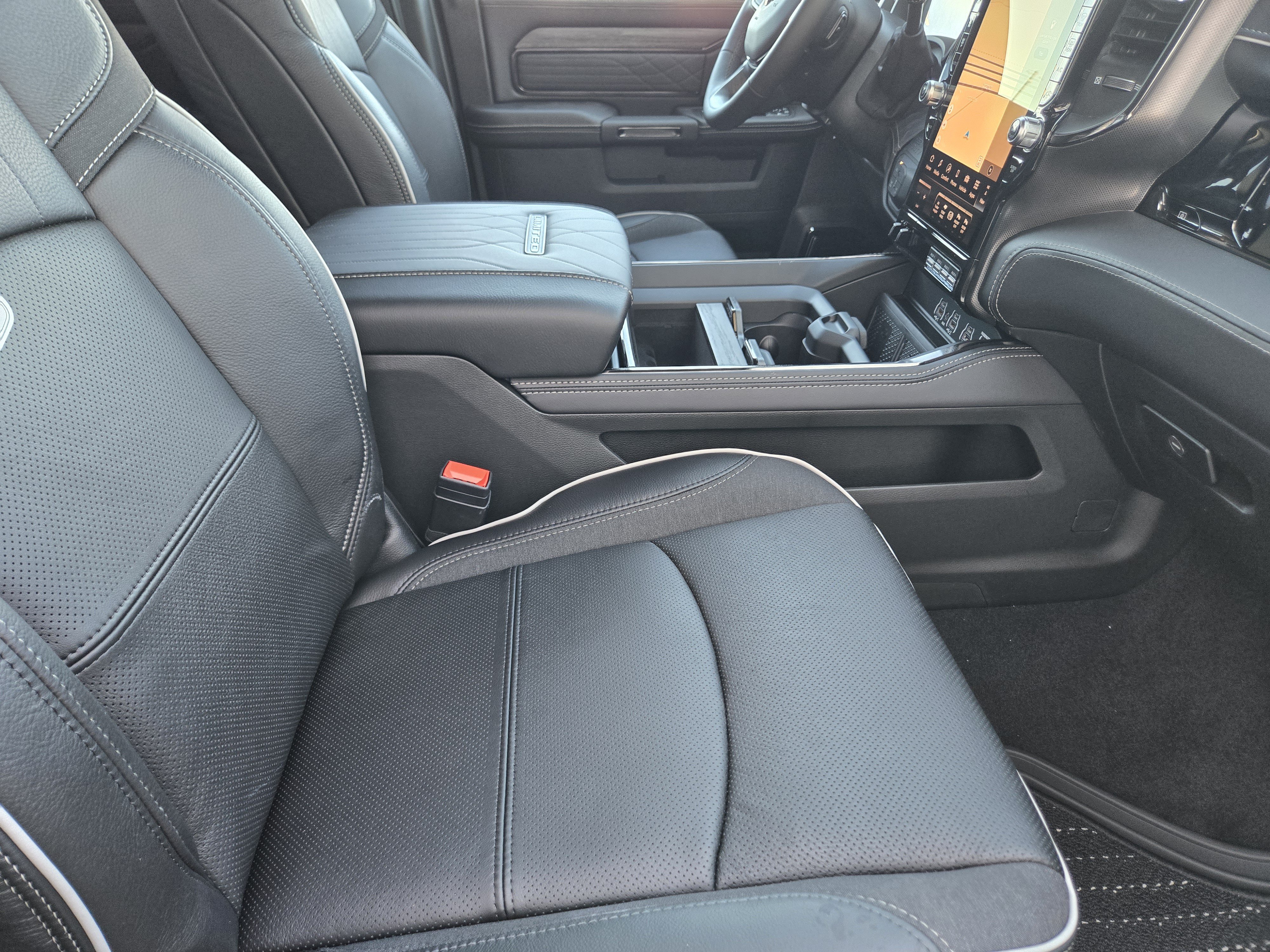 New 2027 RAM 3500 Limited AWD/4WD image 13