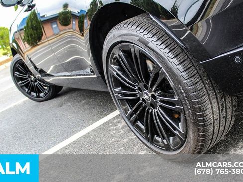 Used 2024 Land Rover Range Rover SE AWD/4WD image 15